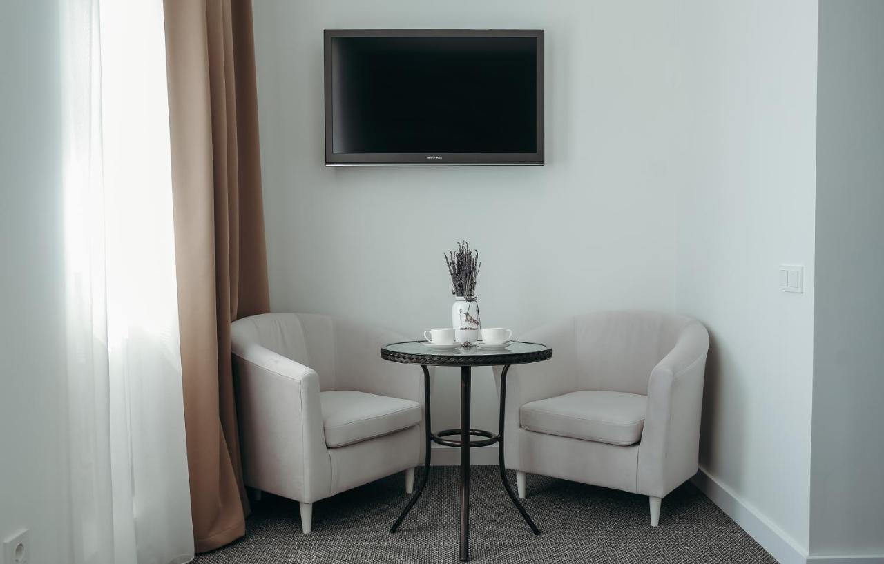 7 Boutique Hotel Uszty-Kamenogorszk Kültér fotó